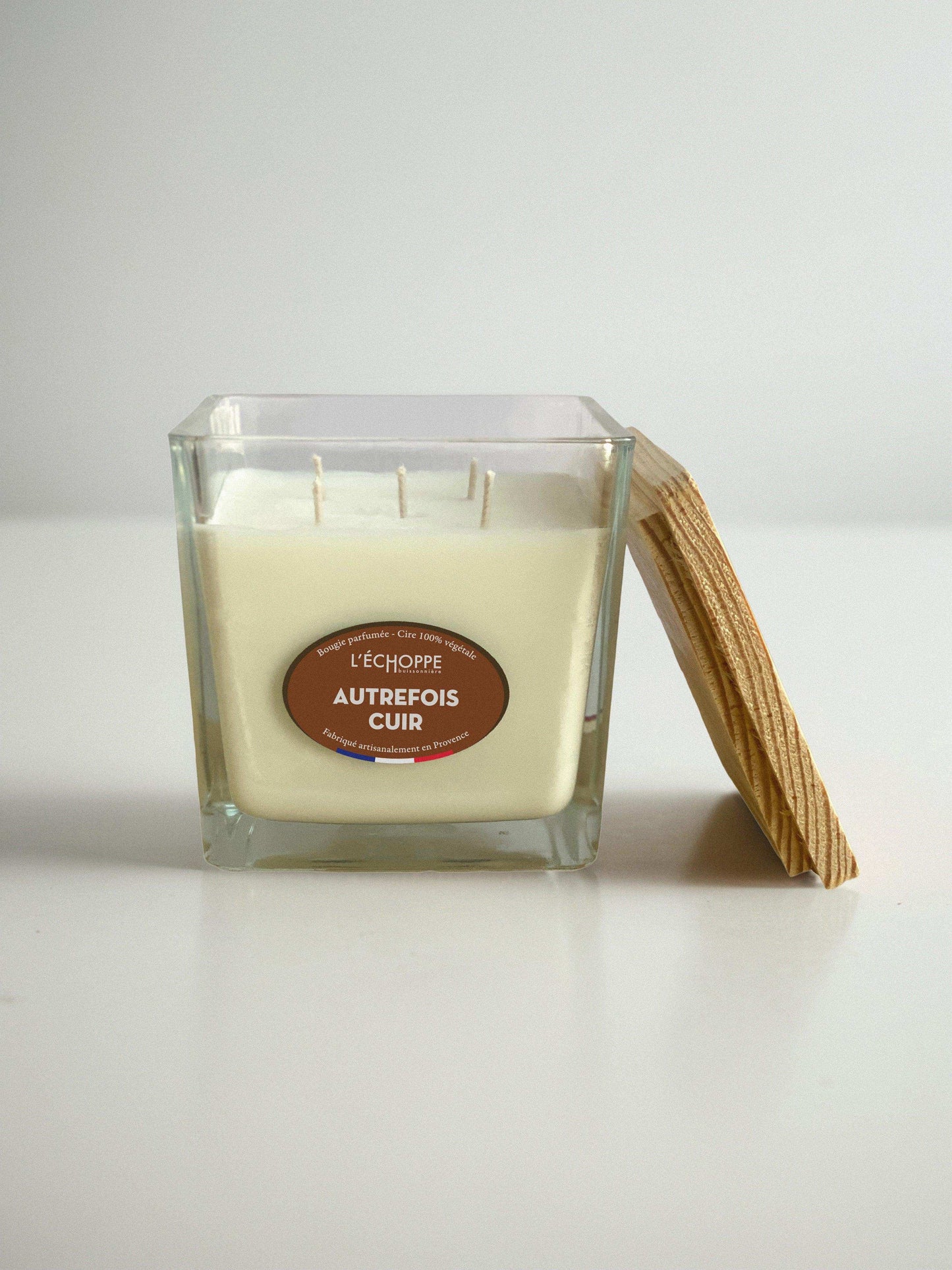 Autrefois Cuir - Bougie parfumée 700g